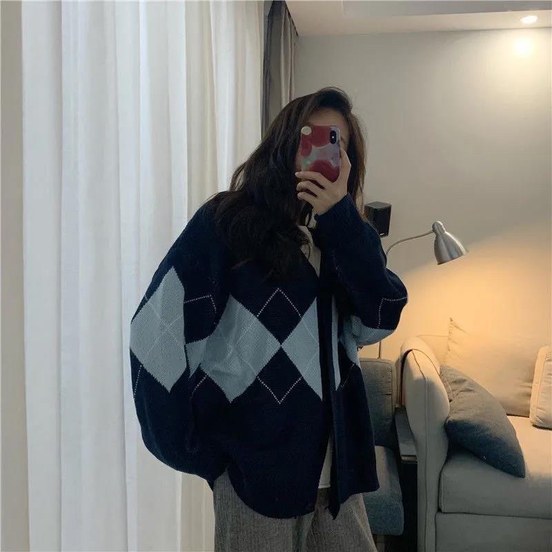 Áo Khoác Cardigan Dài Tay Nữ Kẻ Thoi Xanh Dương Trước Ngực, Form Rộng