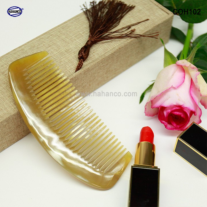 Lược sừng xuất Nhật (Size: M - 13cm) Lược múi bưởi trơn đẹp - COH102 - Horn Comb of HAHANCO - Chăm sóc tóc