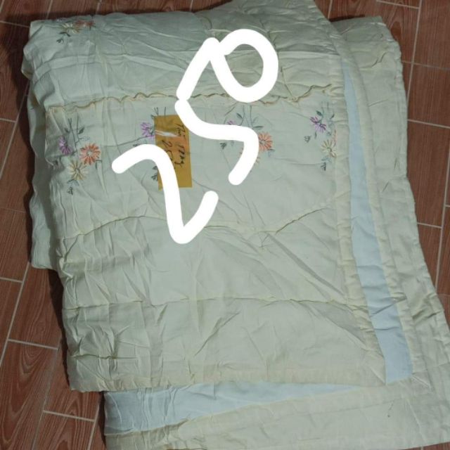 Mền hoa (cô trang)