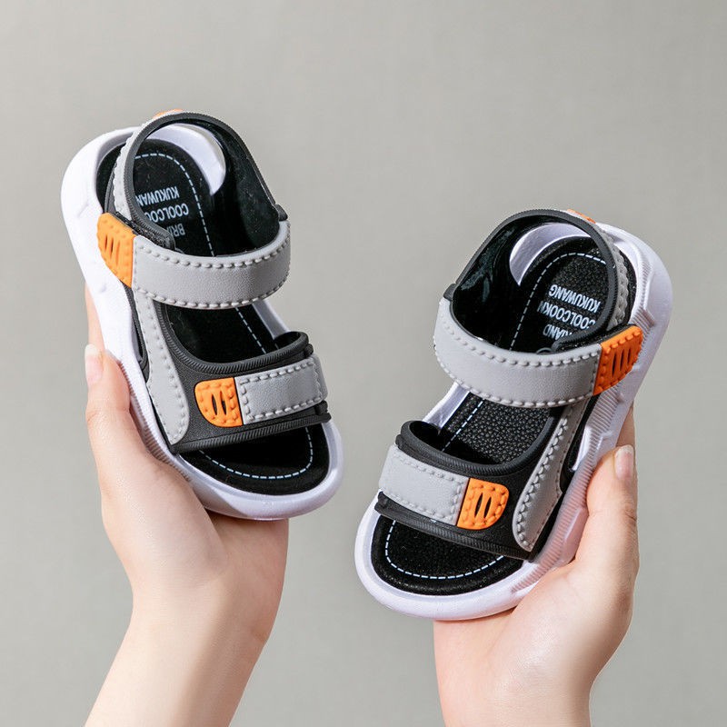 Sandal bé trai nhựa mềm siêu nhẹ thiết kế chống trơn trượt, thoáng mát mùa hè.