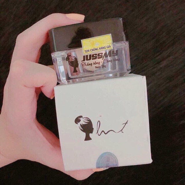 Face trắng hồng HM STORE