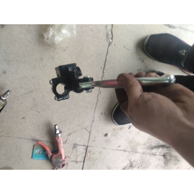 Củ phanh dầu trên vespa zin, cụm heo thắng dầu vespa Piaggio Lx zip liberty Primavera sprint nhập khẩu 2v 3v ABS