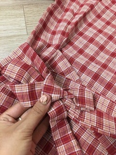 Váy caro đỏ cổ tròn
