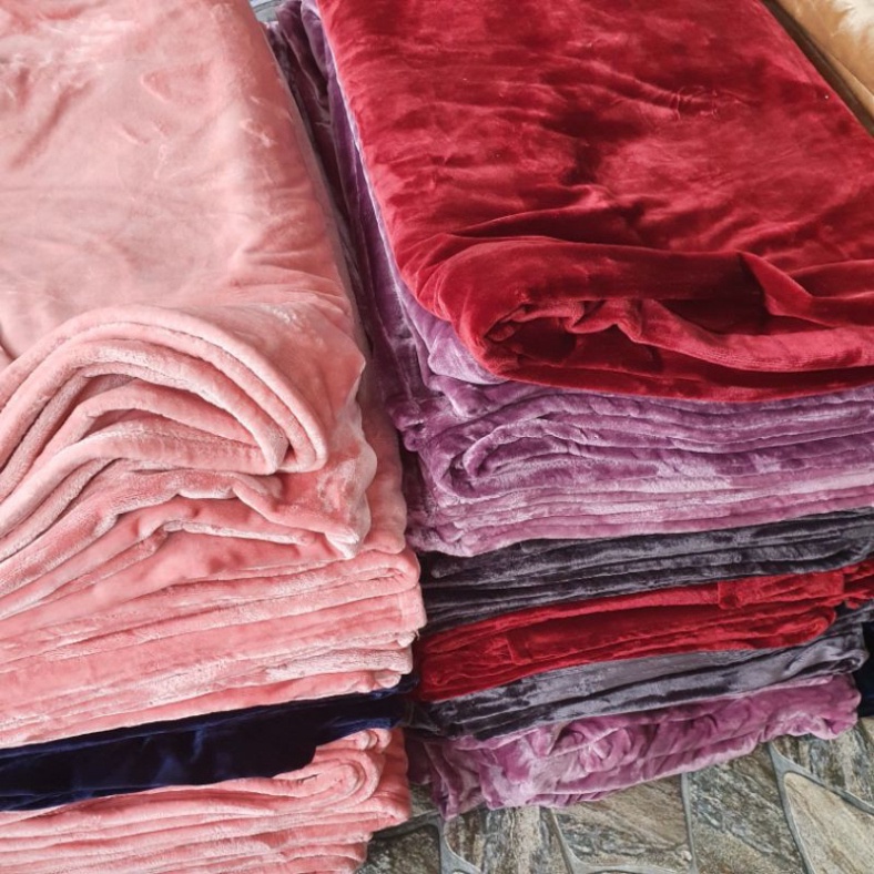 Chăn lông tuyết nhung Blanket 2,5kg nhập khẩu , Mền lông thỏ mềm mịn kích thước 2mx2m2 Giá rẻ