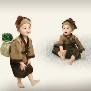 Bộ tiều phu cho bé kèm giỏ y ả
