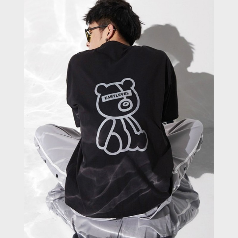 Áo thun trắng in hình gấu phản quang 2 màu vải cotton mềm mịn | BigBuy360 - bigbuy360.vn