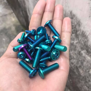 ốc proti lục bảo gr5 6 li gắn cacte dàn áo ốp pô và các chi tiết trên xe