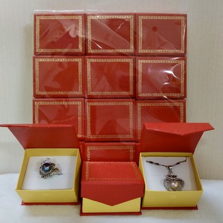 MỘC - Hộp nhẫn gấp màu đỏ SIÊU ĐẸP