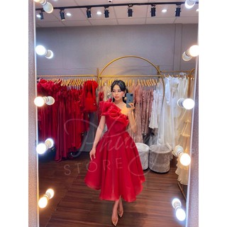 đầm xoè lệch vai dúm bèo