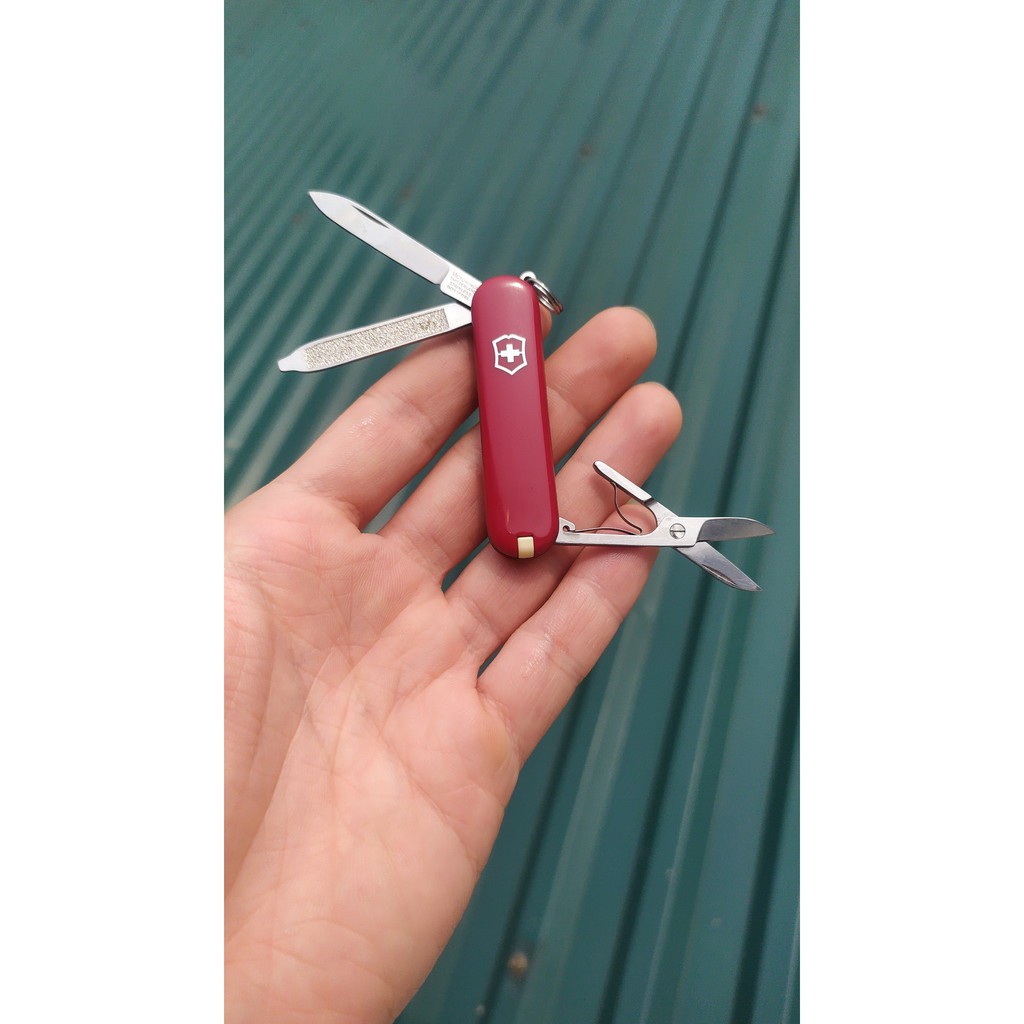 Dao đa năng Victorinox Classic SD (đỏ)