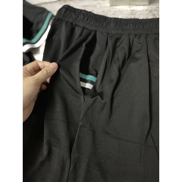 Set Bộ quần áo thể thao thời trang đi chơi tennis cầu lông vải gai lỗ thể thao uniqlo áo đen quần đen có túi logo thêu