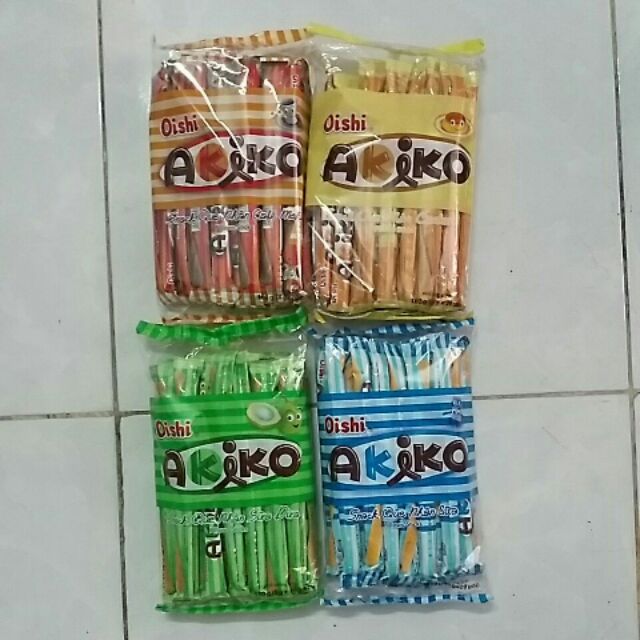 Bánh snack que AKIKO 160g ( 8g x 20 gói )