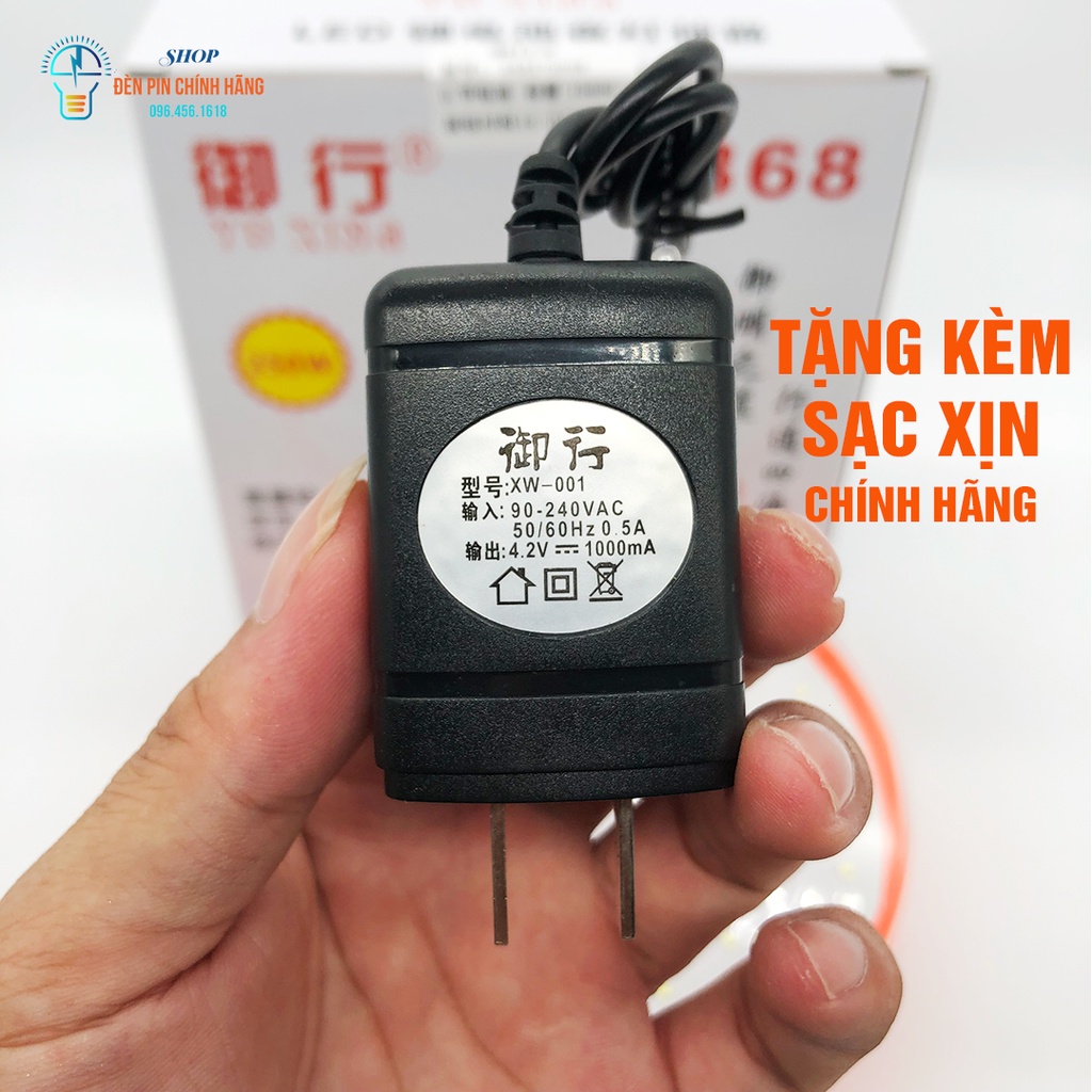 Đèn tích điện siêu sáng YUXING 858 với 55 bóng LED nhỏ 200w có móc treo. Thời gian sử dụng 8h - 10h tặng kèm sạc cao cấp