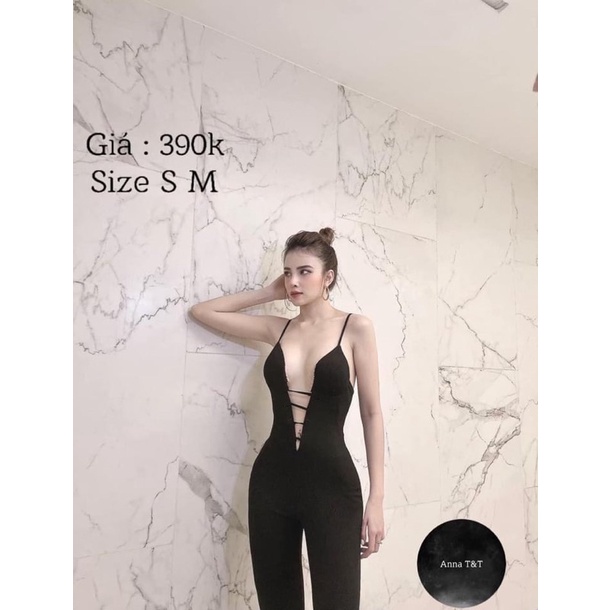 Jum Ống Ôm Xẻ Ngực Sâu