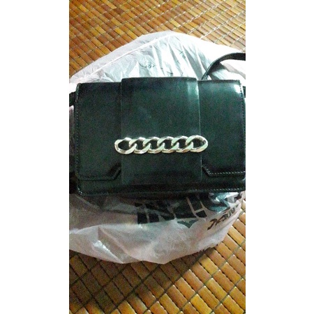 Túi đeo chéo dáng hộp