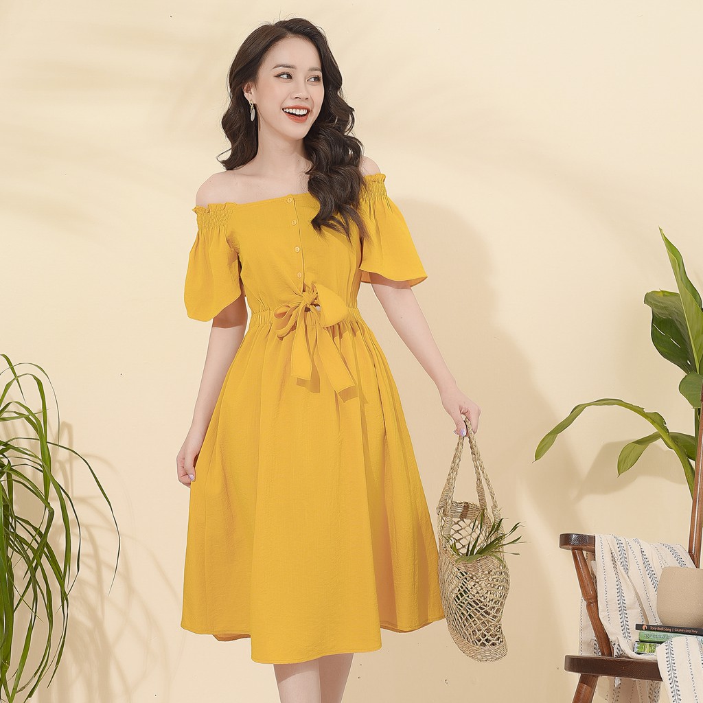 Chuyên sỉ thời trang thiết kế Đầm xòe cổ vuông đính cúc thắt nơ eo MMoutfit D03201211