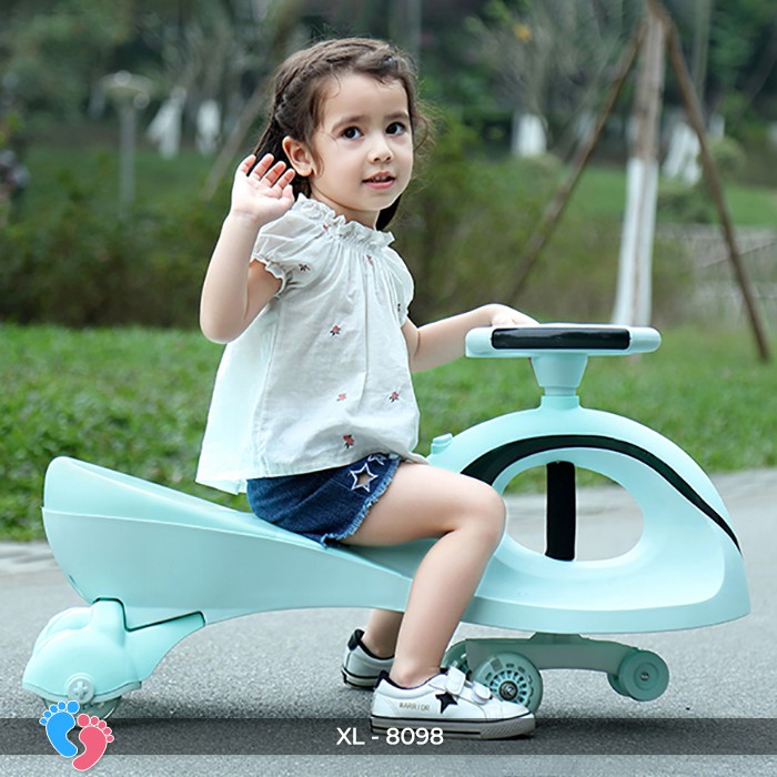 Xe lắc tay phát nhạc và đèn cho bé chất lượng cao chịu lực 70kg Broller BABY PLAZA XL8098