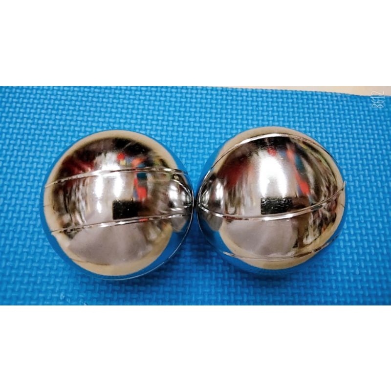 Bi sắt thể thao tập luyện và thi đấu