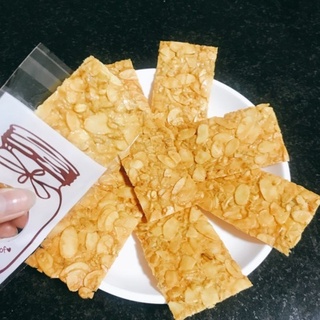 Bánh ngói hạnh nhân yến mạch 200g
