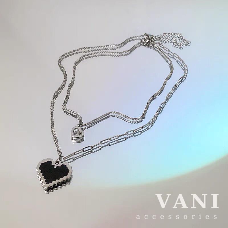 Dây Chuyền Hình Trái Tim Đen Pixel Hai Lớp - Vani Store
