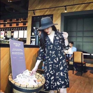 Váy sơ mi hình nốt nhạc