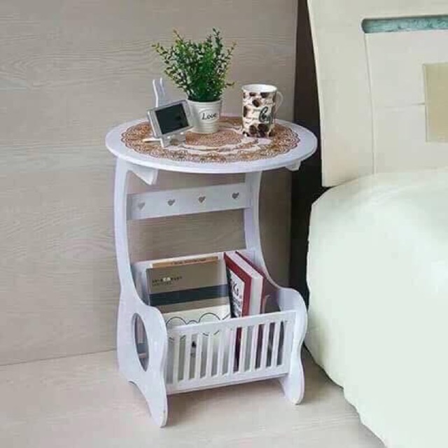 Kệ để đồ trang điểm