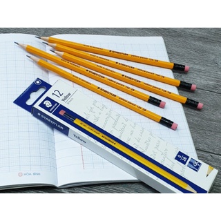 Hộp 12 chiếc bút chì Staedtler 1342B, chì gỗ màu vàng, thương hiệu Đức (1 cây)