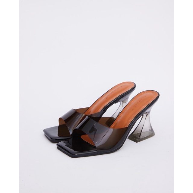M683 - CAO GÓT ALICE PLASTIC MULES