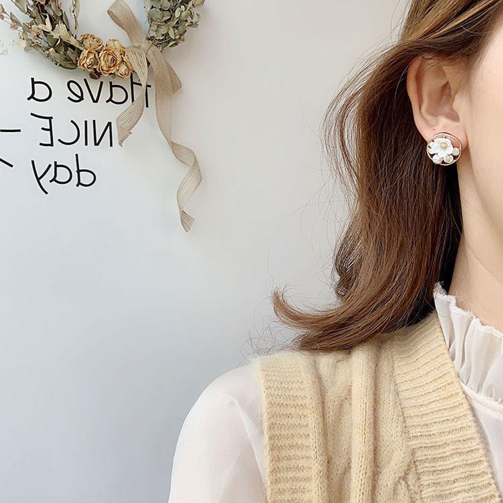 Bông Tai VANES1 Bằng Đồng Phong Cách Retro Hàn Quốc Thời Trang Cho Nữ