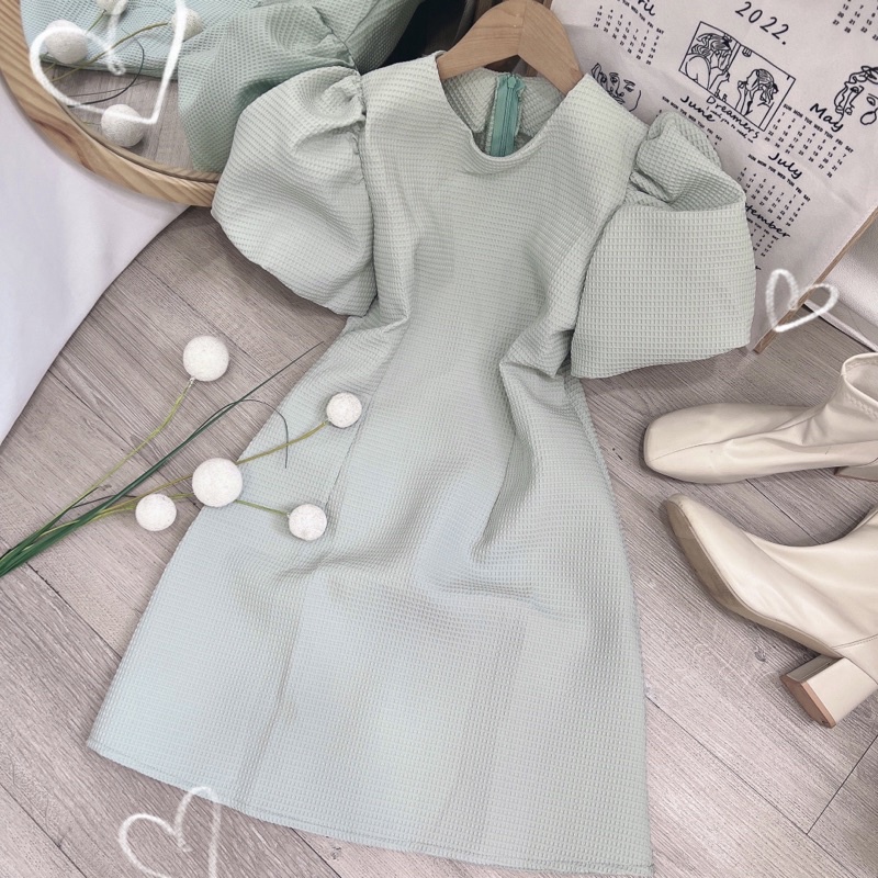 Đầm form A cổ tròn tay phồng chất xốp mềm , đầm ngắn trơn kẻ ô nhí nổi xuất xịn