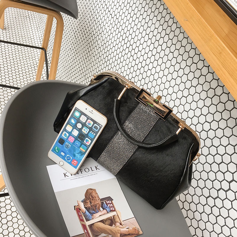 Túi Xách Đeo Chéo Bằng Lông Ngựa Đính Kim Cương Giả Màu Tím Thời Trang Thu Đông 2021 Cho Nữ