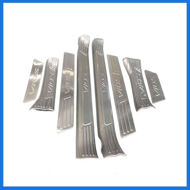 Bộ 8 ốp bậc trong ngoài inox VIOS 2018, 2019, 2020, 2021, 2022, 2023 sáng bóng
