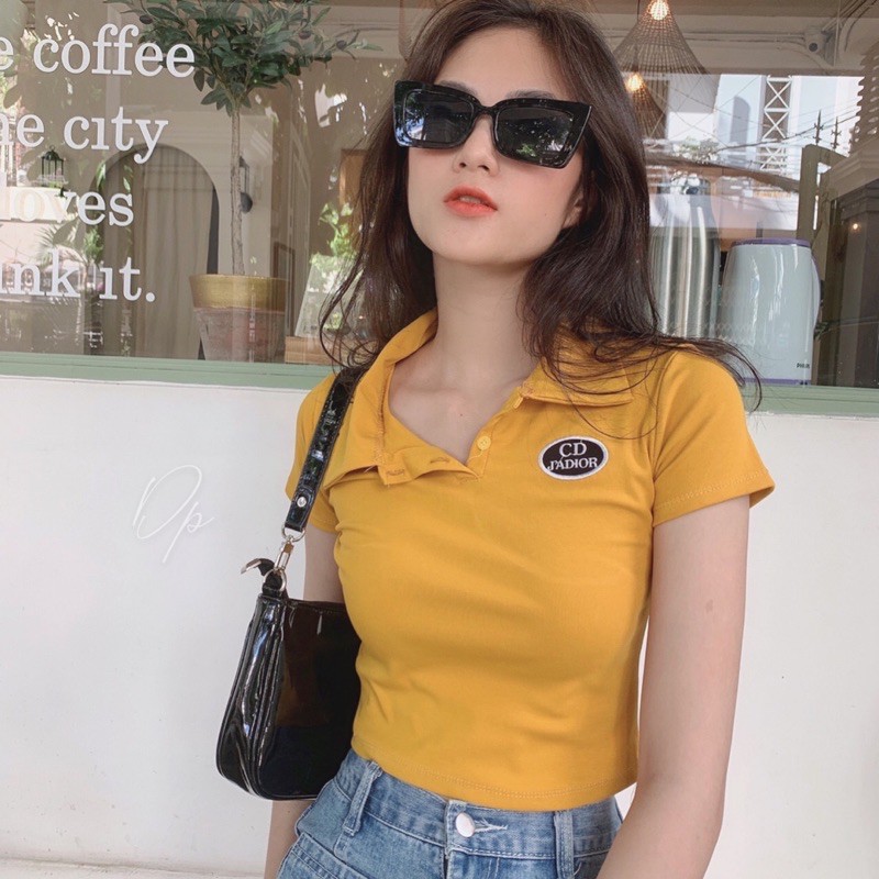 Áo Croptop Cổ Vuông