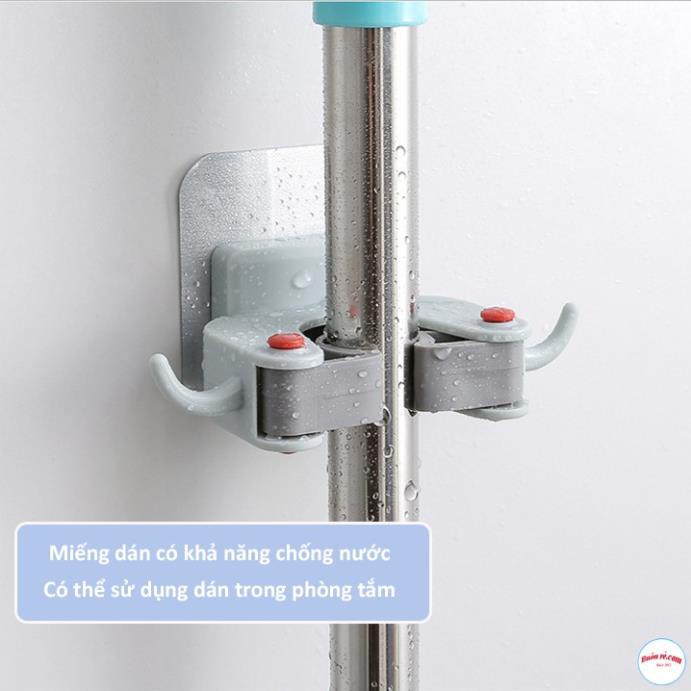 Móc gài chổi lau nhà dính tường chắc chắn có móc treo khăn 2 bên