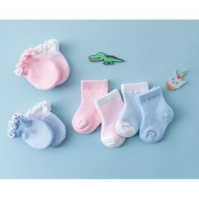 Sét tất kèm bao tay len cho bé sơ sinh