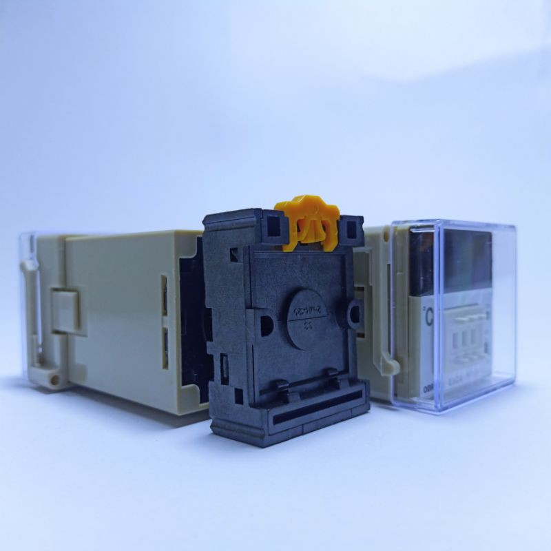 Bộ Điều Khiển Nhiệt Độ - Đồng Hồ Nhiệt Độ Omron E5C4 / E5C2 Tặng Kèm Đế
