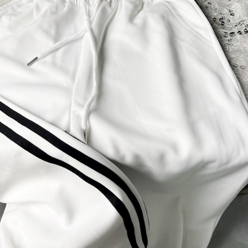 Quần ba sọc jogger, form rộng thể thao nam nữ, quần lưng thun WIND, sọc cạp cao dạo phố