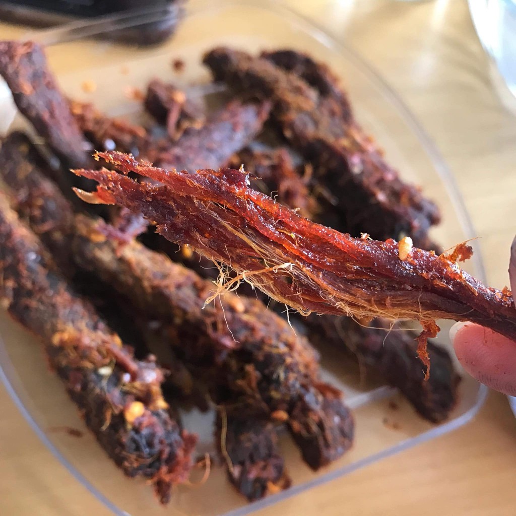 Thịt bò khô Tây Nguyên [KHUYẾN MẠI] hương vị đậm đà hấp dẫn, thịt dai ngon mềm ngọt | BigBuy360 - bigbuy360.vn