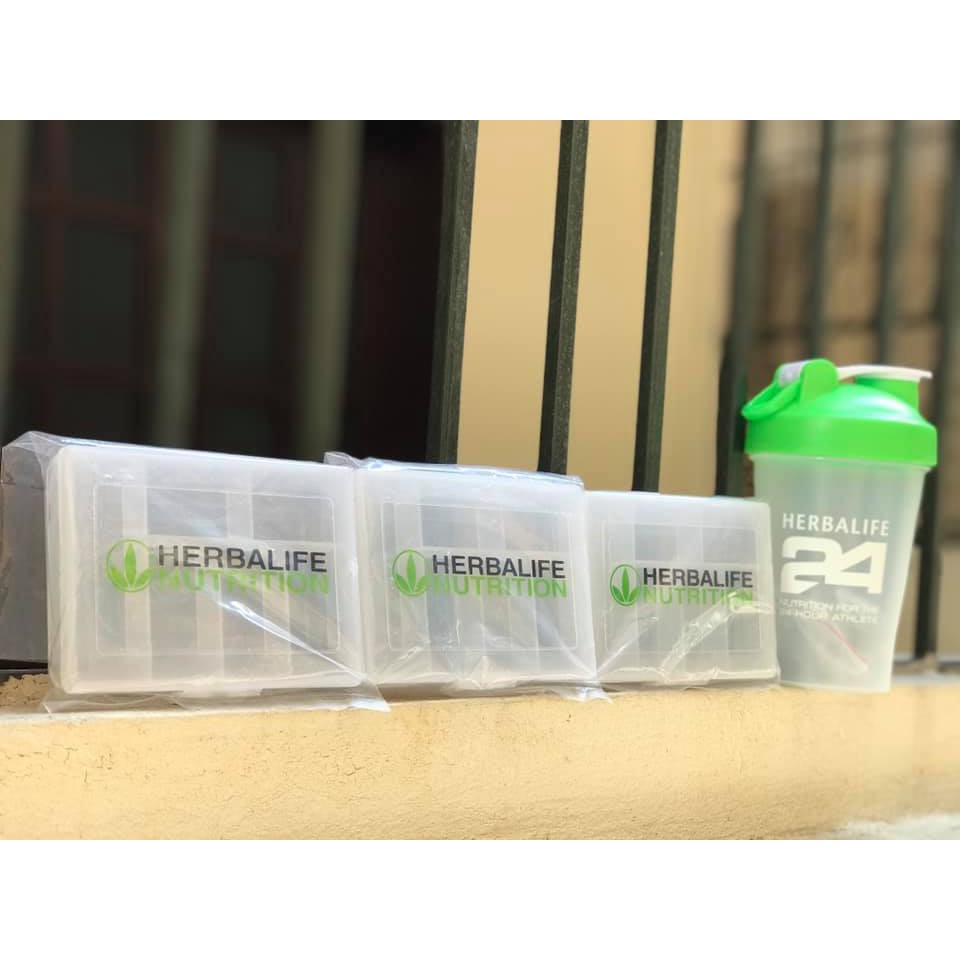 Hộp đựng vitamin cầm tay siêu tiện lợi HBL