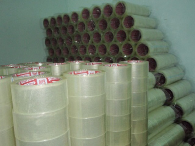 1 cây băng keo trong 2p5