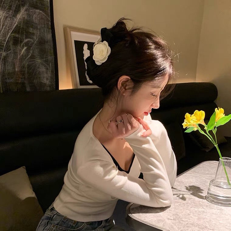 Kẹp Tóc Một Bên Đính Hoa Trà Cao Cấp Phong Cách Retro Pháp Cho Nữ