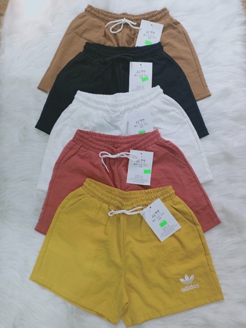 Quần short đũi thêu chữ | BigBuy360 - bigbuy360.vn