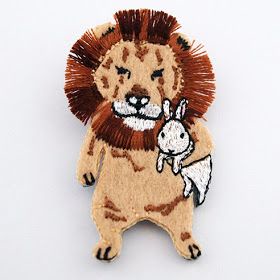 KIT THÊU TAY tình bạn- vui vẻ, thêu cặp đôi quà tặng handmade- DIy tự làm pin cài- MIE HANDMADE SHOP