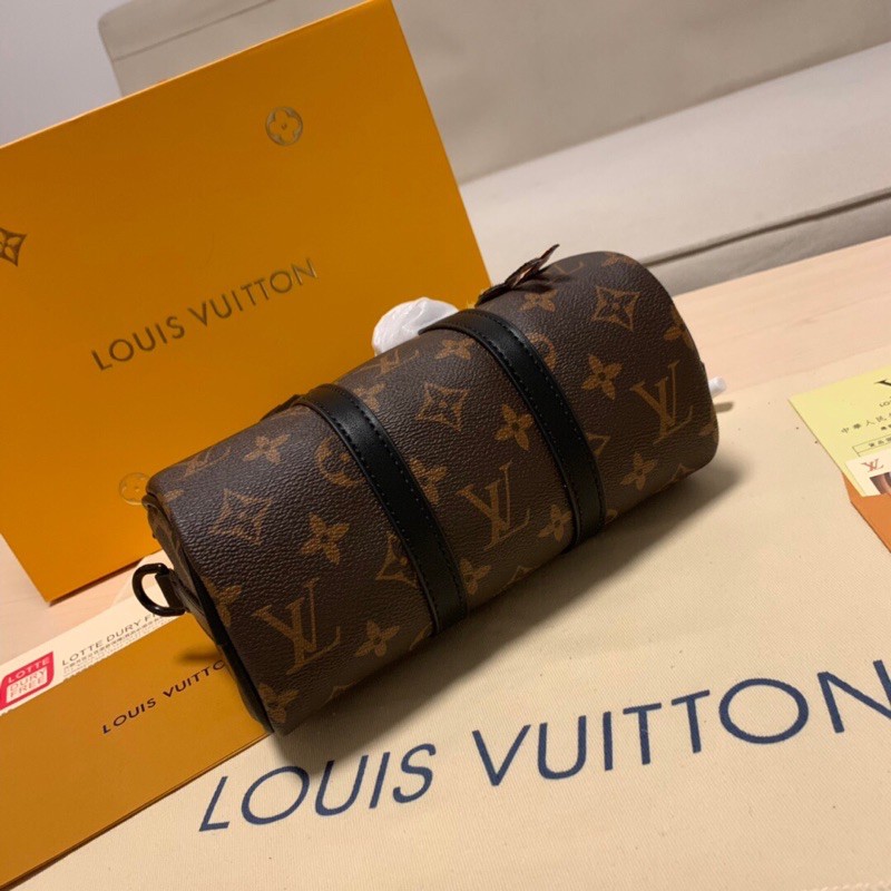 Túi xách nữ hoạ tiết hoa văn kèm dây đeo tháo rời và hình thêu cá tính Louis Vuitton LV mẫu mới 2021 da thật cao cấp