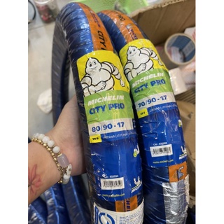 Vỏ michelin city grip pro 70-80/17 ko ruột