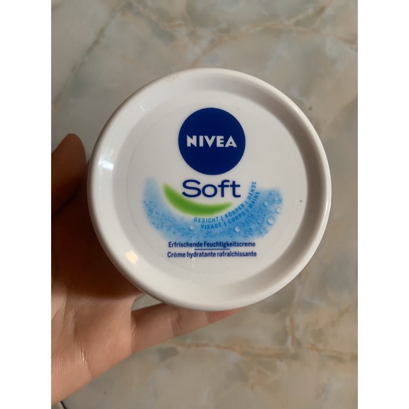 KEM DƯỠNG ẨM CHO DA MẶT VÀ TOÀN THÂN VIVEA SOFT