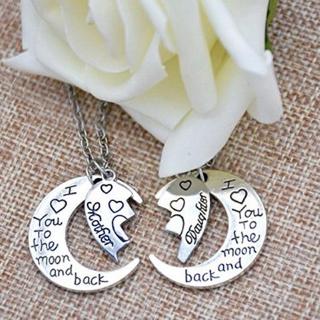 Set 2 Dây Chuyền Trái Tim Ghép Đôi Khắc Chữ Cho Mẹ Và Con Gái