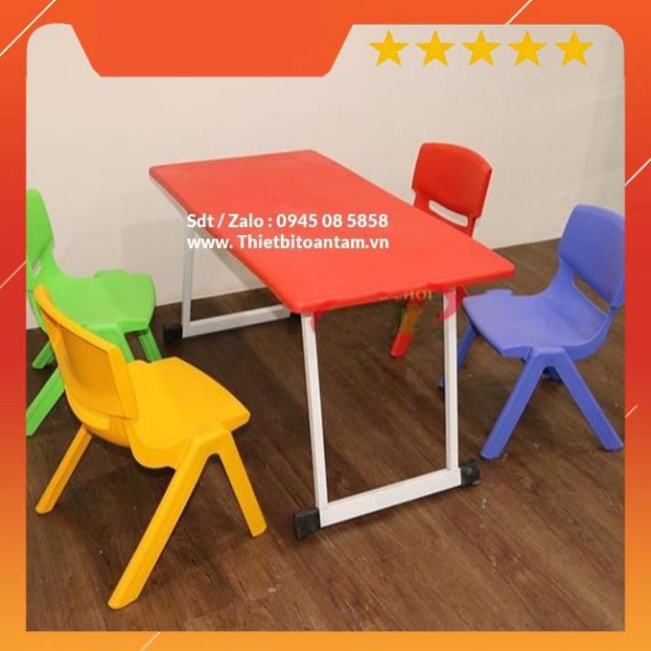 giá rẻ nhất - Bàn ăn nhựa xếp gọn giá tốt nhất thị trường