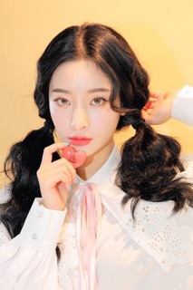 Có sẵn son dưỡng 3ce Heart Pot Lip