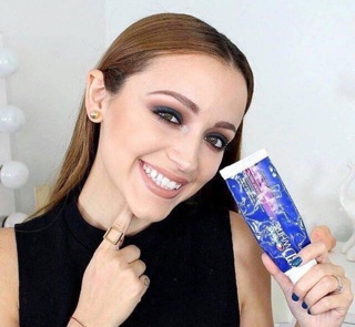 Kem Đánh Răng Crest 3D White Fluoride Anticavity Toothpaste